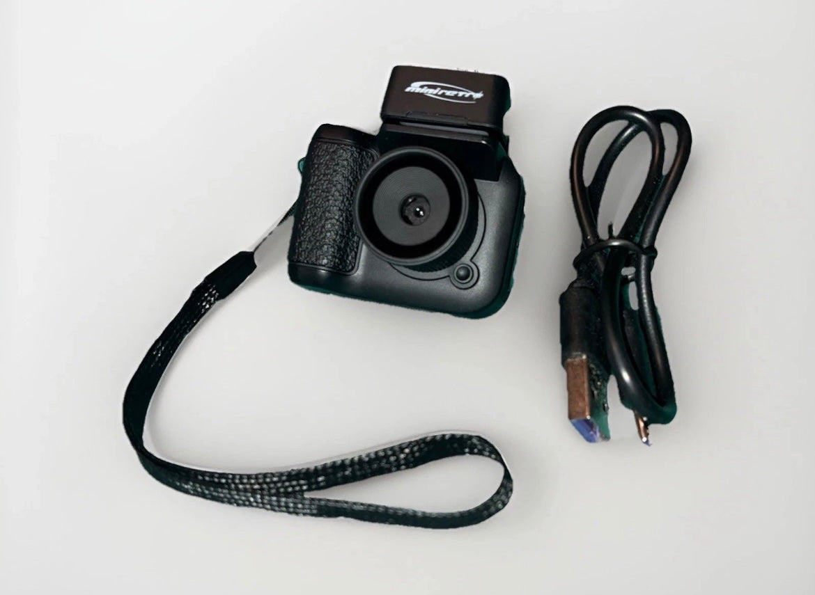 Vintage Mini Retro Camera w/ Flash | Digital | BLACK